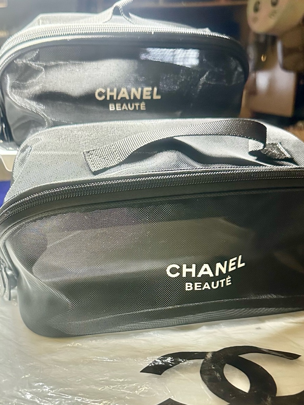 CHANEL Beauté Black Mesh Cosmetic Toiletry Duo Set GWP